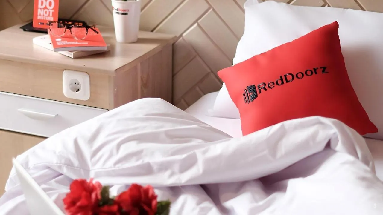 Reddoorz Ruby Star Hotel Truong Dinh Ho Chi Minh City