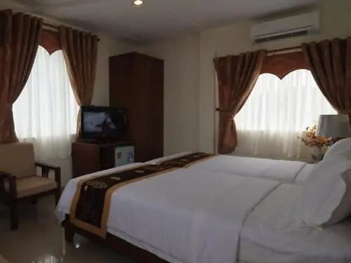Reddoorz Ruby Star Hotel Truong Dinh Ho Chi Minh City 2*,